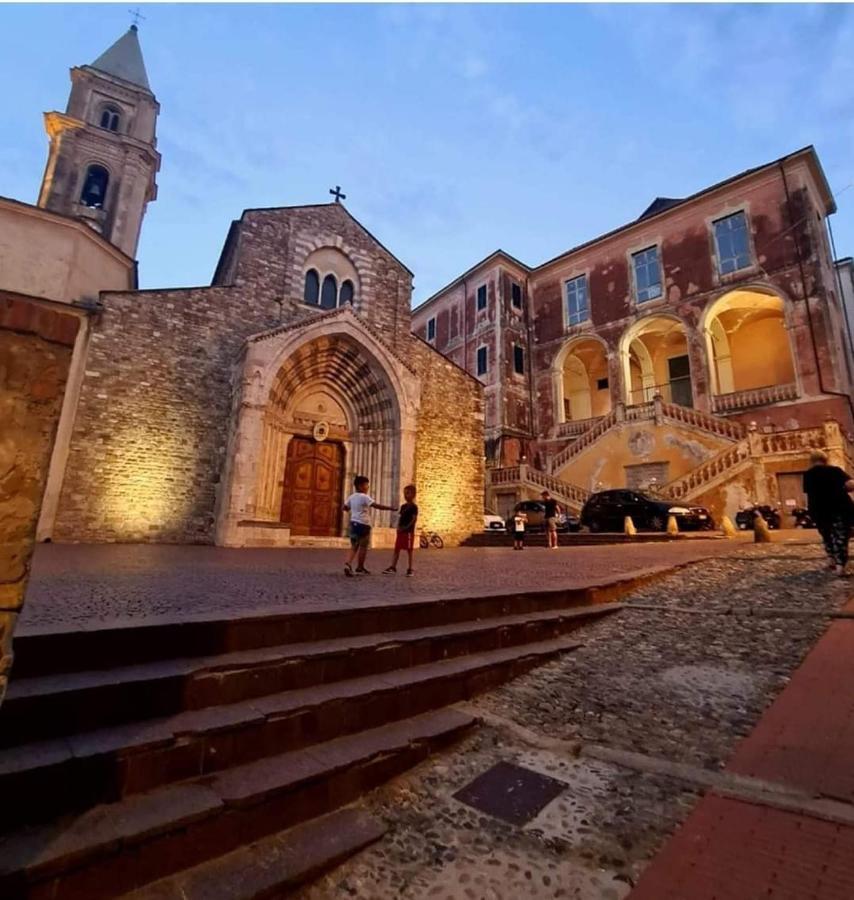 Affittacamere L'Orchidea Ventimiglia Luaran gambar